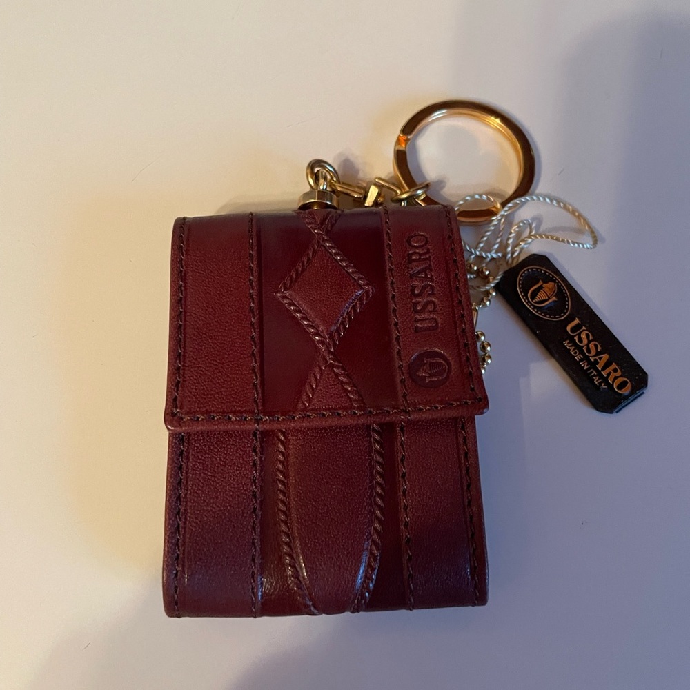 Men’s Italian leather key chain